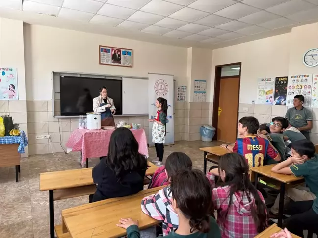 Mersin'de Çocuklar İçin Sağlıklı Beslenme Atölyeleri Başlatıldı