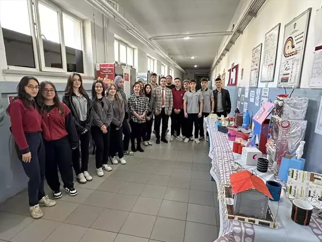 Öğrenciler Sıfır Atık Projesi ile Yaratıcılıklarını Sergiledi