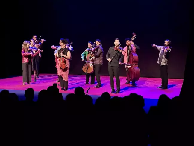 25. Uluslararası Karadeniz Tiyatro Festivali Trabzon'da Başladı