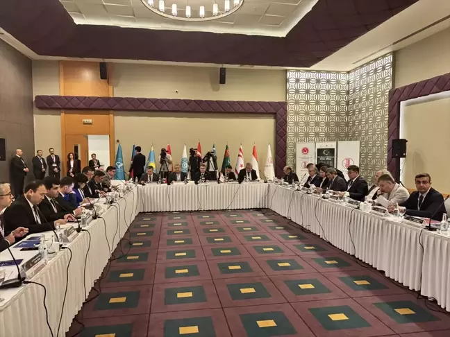 Türk Dünyası Birliği İçin Ortak Alfabe Çalıştayı Antalya'da Başladı