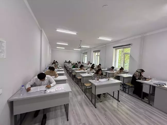 Yunus Emre Enstitüsü'nden Özbekistan'da Türkçe Yeterlik Sınavı