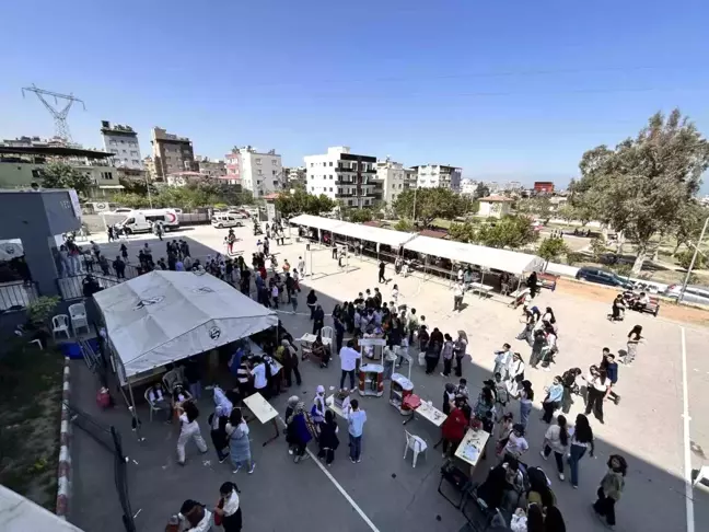 İskenderun'da Coşkulu Bahar Şenliği Düzenlendi