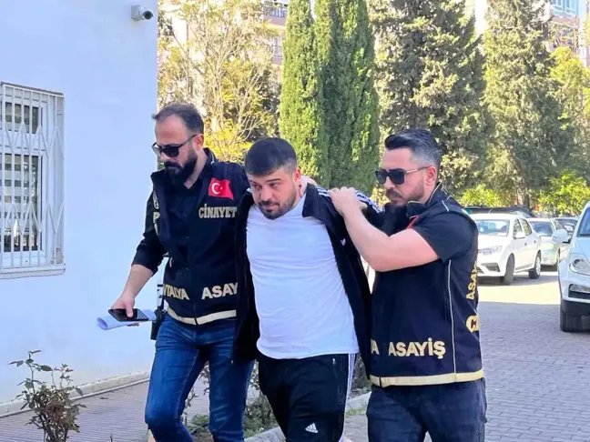 Antalya'da Arkadaşının Tabancayla Vurduğu Genç Hayatını Kaybetti