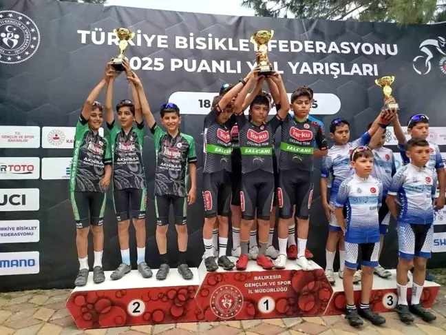 Akhisar Bisikletçileri Türkiye Kupası'nda Başarı Gösterdi