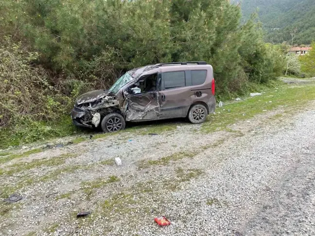 Samsun'da Trafik Kazası: 5 Yaralı