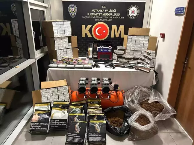Kütahya'da Kaçak Tütün Operasyonu: 81 Bin Makaron ve 52 Kilogram Tütün Ele Geçirildi