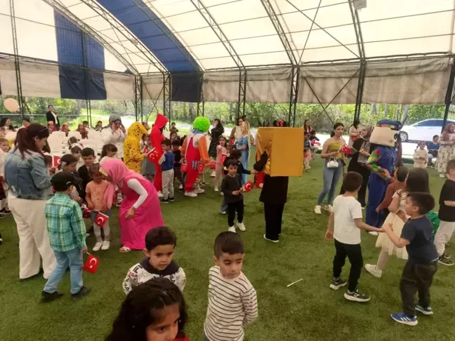 Çemişgezek'te Çocuk Şenliği Düzenlendi