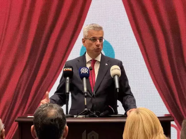 Sağlık Bakanı Memişoğlu, Expomed Eurasia Fuarı'nda Önemli Açıklamalarda Bulundu