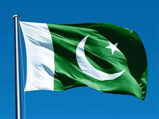 Pakistan'da Bombalı Saldırıda 4 Güvenlik Görevlisi Hayatını Kaybetti