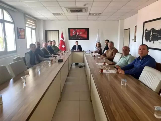 Burhaniye'de Zeytin ve Zeytin Ürünleri İşleme İhtisas OSB Toplantısı Yapıldı