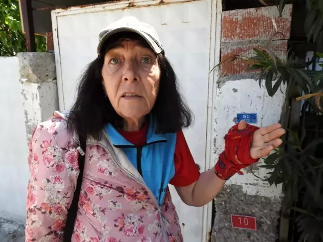 Kardeşi evsiz bıraktı, bütün mahalle sahip çıktı