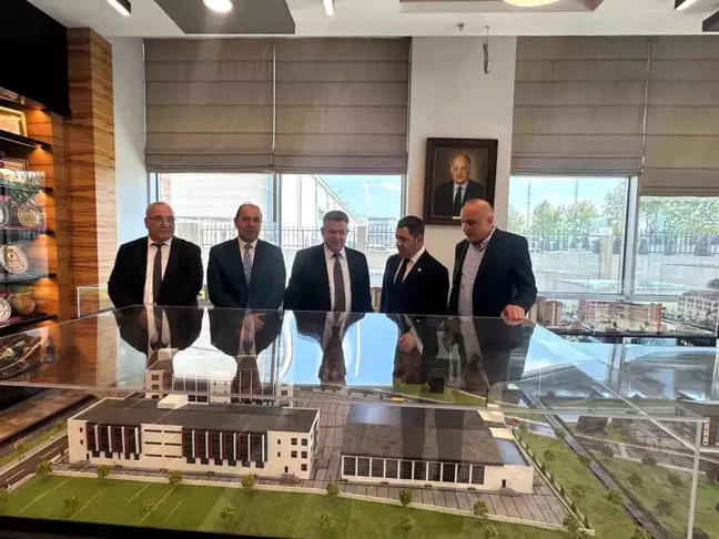 Bünyamin Bozgeyik, Erdemoğlu Holding'i Ziyaret Etti