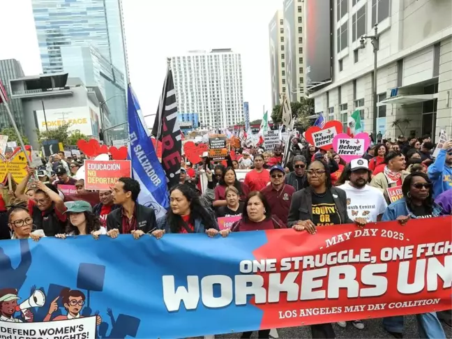 Los Angeles'ta 1 Mayıs İşçi Bayramı Mitingi Düzenlendi