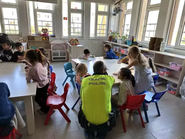 Antalya'da Çocuklara Polislik Mesleği Tanıtıldı