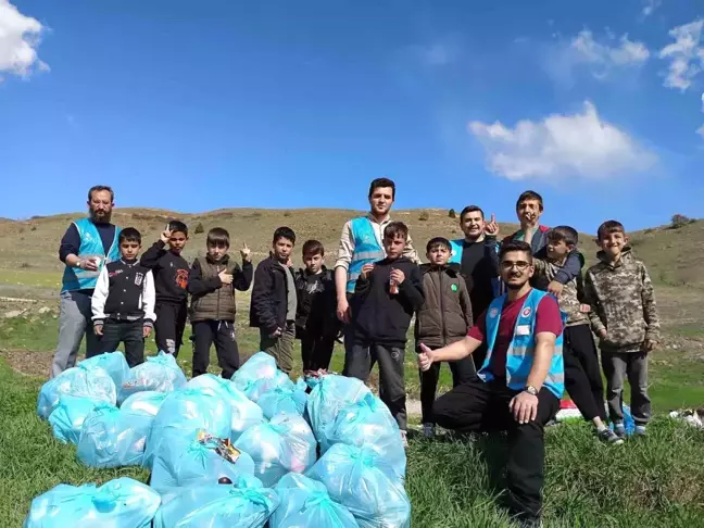 Tomarza İlçe Müftülüğü'nden Çevre Temizliği Projesi