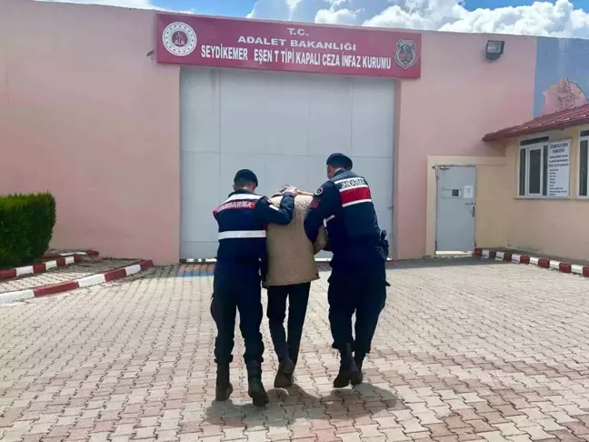 10 Ayrı Suçtan Aranan Şahıs Fethiye'de Yakalandı