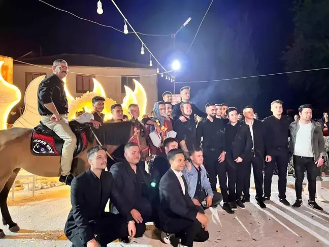 Çanakkale'de Eğlenceli Düğün Törenine Hayvan Hediyesi