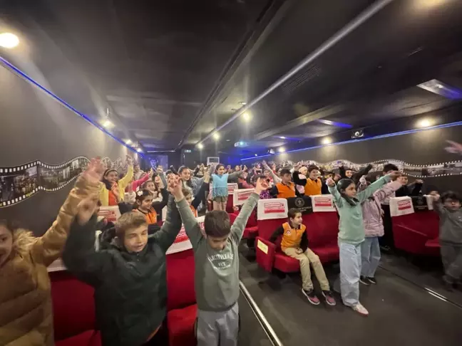 Gezen Sinema TIR'ı 895 Bin Seyirciyi Sinema ile Buluşturdu
