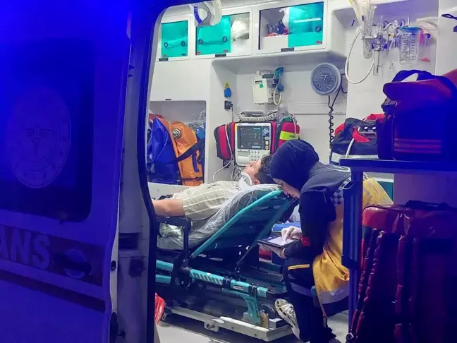 Sakarya'da Trafik Kazası: 3 Yaralı