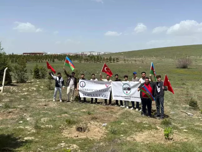 Kütahya'da Azerbaycan Ulusal Lideri Haydar Aliyev hatırasına 102 fidan dikildi