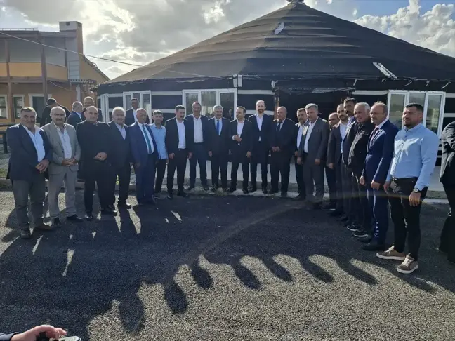 MHP Sivas Milletvekili Ahmet Özyürek, Muhtarlarla İstişare Toplantısı Düzenledi