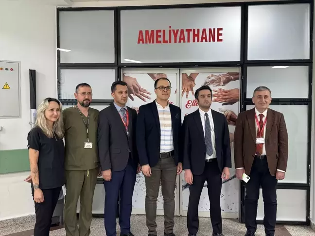 Samsun Eğitim ve Araştırma Hastanesi'nde İlk Kornea Nakli Gerçekleşti
