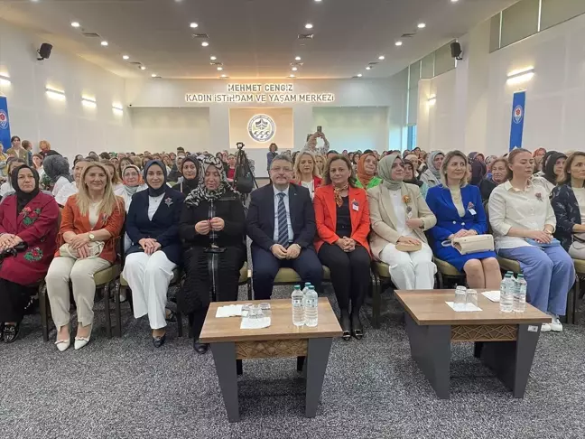 Özel Gereksinimli Bireylerin Annelerinden Oluşan Koro Anneler Günü'nde Sahne Aldı