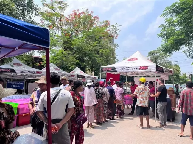 AFAD, Myanmar'daki Depremzedelere Yardım Malzemesi Gönderdi