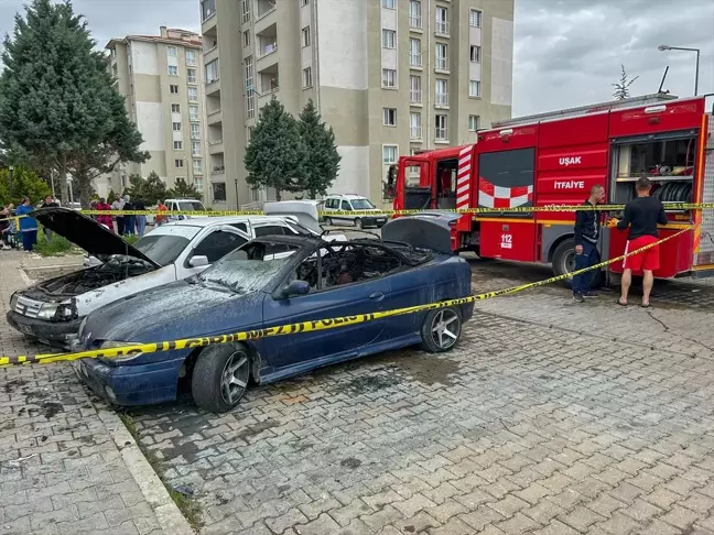 Uşak'ta Eşinin Otomobillerini ve Evi Kundaklayan Zanlı Aranıyor