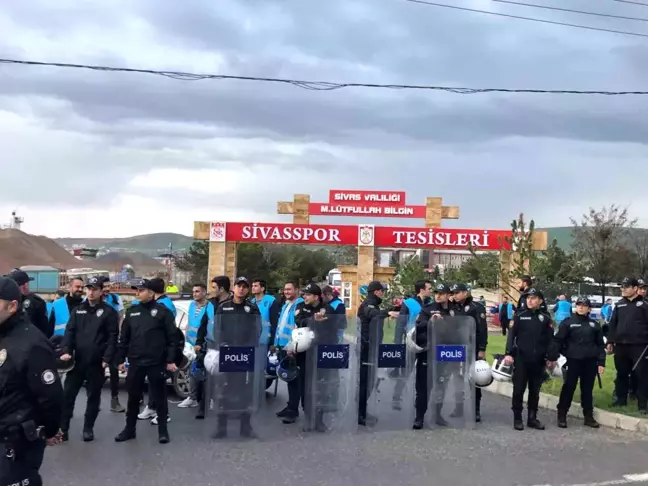 Sivasspor Taraftarları Protesto Düzenledi