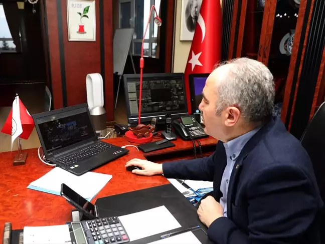 Rize Belediye Başkanı Rahmi Metin, Yılın Kareleri oylamasına katıldı