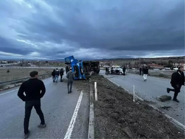 Amasya'da zincirleme kaza: 3 kişi yaralandı