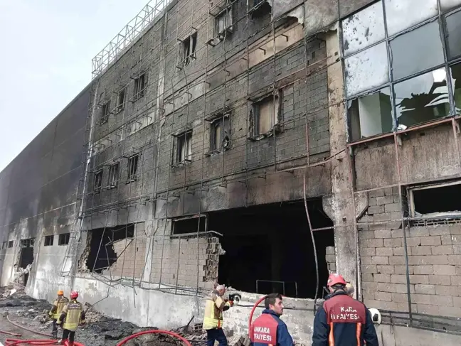 Ankara'da Medikal Fabrikasında Yangın Çıktı