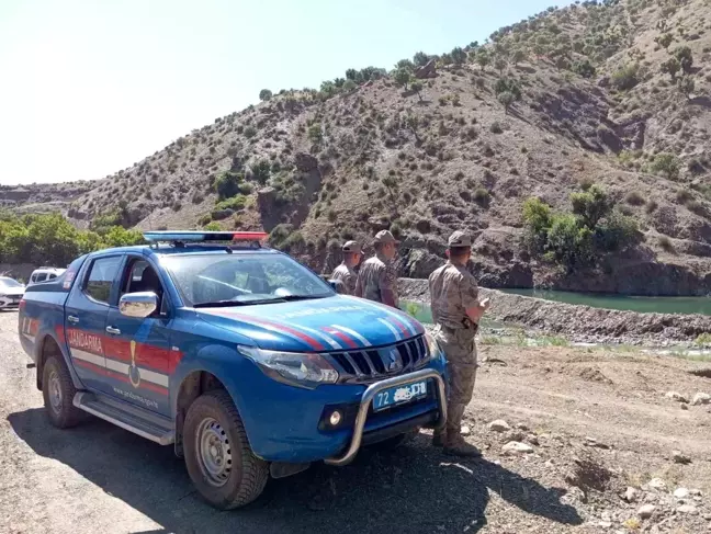 Batman'da boğulma olaylarının önüne geçmek için jandarma ekipleri devriye hizmetlerini artırdı