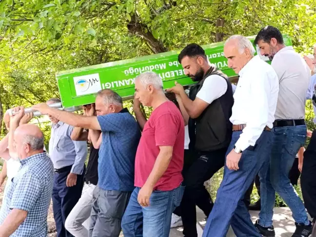 İhlas Haber Ajansı Van Bölge Muhabiri Atilla İdiz'in annesi hayatını kaybetti