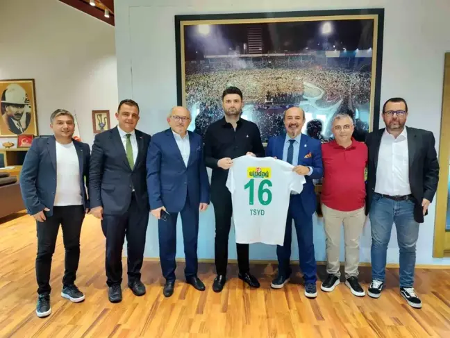 TSYD Bursa Şubesi, Bursaspor Başkanı Enes Çelik'i Ziyaret Etti