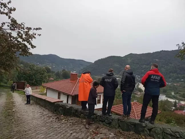 Artvin'de Yağışlar Nedeniyle 8 Ev Tahliye Edildi