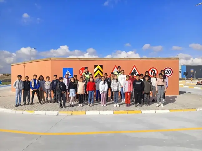 Tekirdağ'da Öğrencilere Trafik Eğitimi Verildi