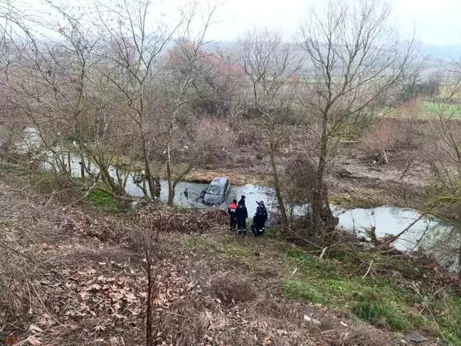 Çanakkale'de Otomobil Kocabaş Çayı'na Düştü: 1 Yaralı, 1 Kayıp