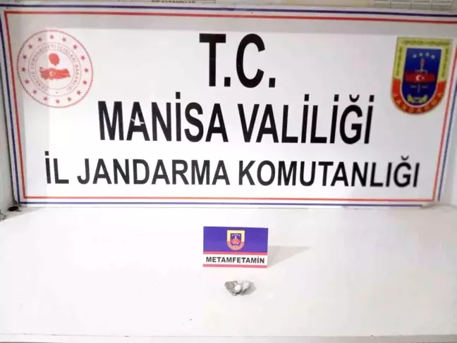 Sarıgöl'de Jandarma Uyuşturucu ile Yakalanan İki Şüpheliyi Serbest Bıraktı