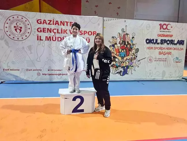 Erdem Koleji Karate Şampiyonası'nda Başarı ile Öne Çıktı