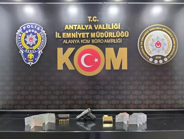 Antalya'da Suç Örgütlerine Yönelik Operasyonda 3 Tutuklama