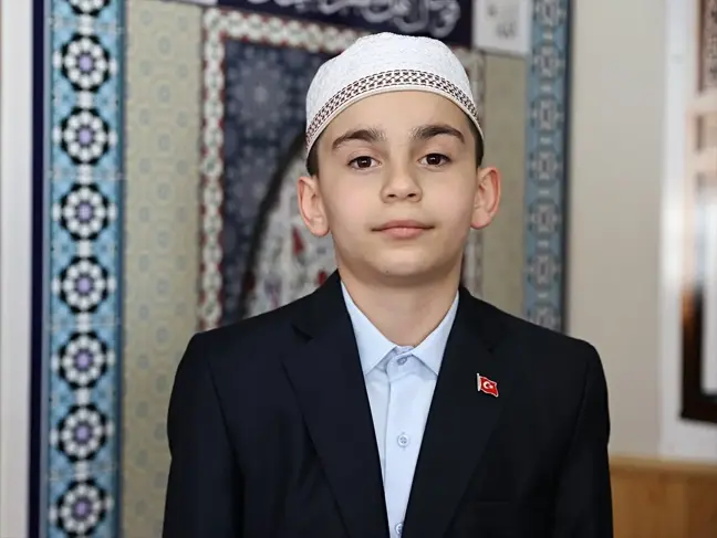 Ezan okuma yarışması birincisi Emir Kayra'nın hayali Ayasofya'da görev yapmak