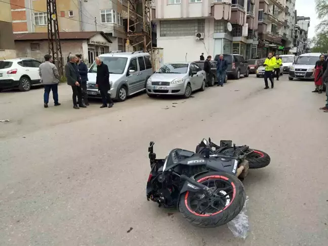 Samsun'da Motosiklet Yayaya Çarptı: Bir Yaralı