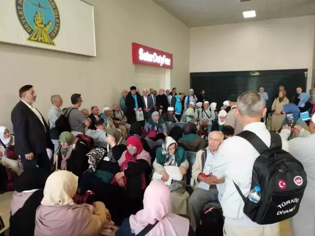 Samsun'da Hacı Adayları Kutsal Topraklara Uğurlandı