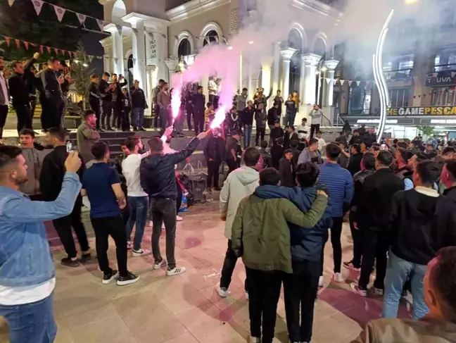 Vanspor'un Galibiyeti Van'da Coşkuyla Kutlandı