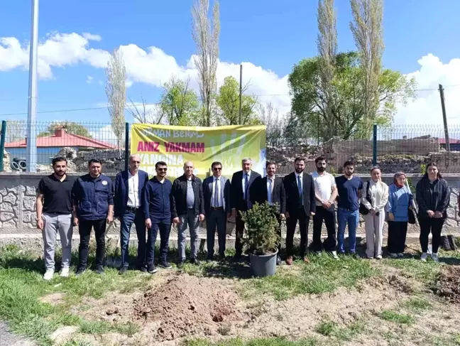 Diyadin'de 'Orman Benim' Kampanyası Kapsamında Fidan Dikimi ve Temizlik Etkinliği