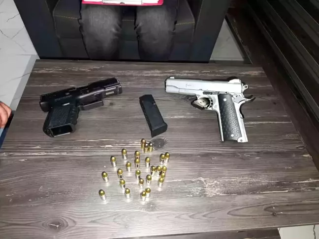 İzmir'de Otomobili Kurşunlayan Şüpheli Tutuklandı