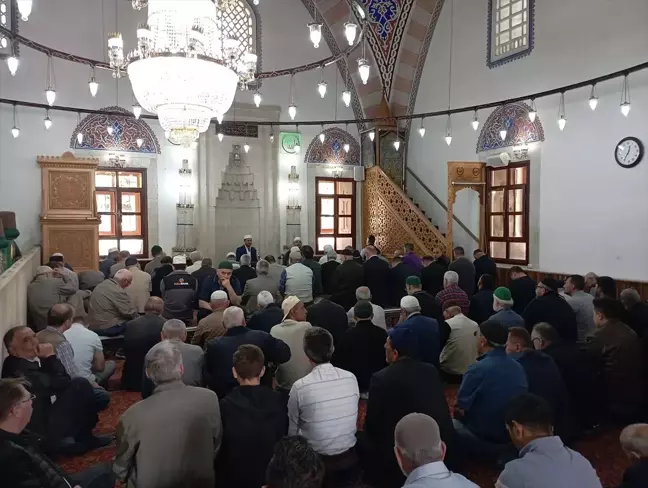 Karaman'da Türkçenin Resmi Dil Olarak Kabul Edilmesi Kutlandı