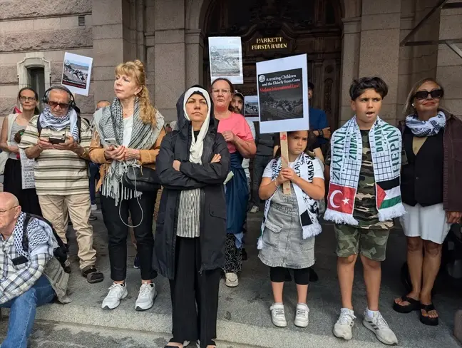 İsveç'te Filistin Destekçileri İsrail'i Protesto Etti